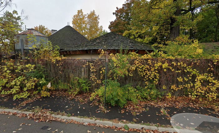Belle Isle Childrens Zoo - Web Listing And Street View Photo (newer photo)